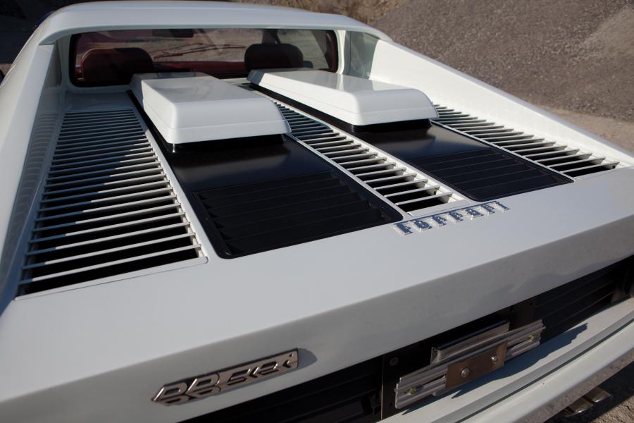  Ferrari 512 BBi Berlinetta 1984 года  (фото 10 из 17)